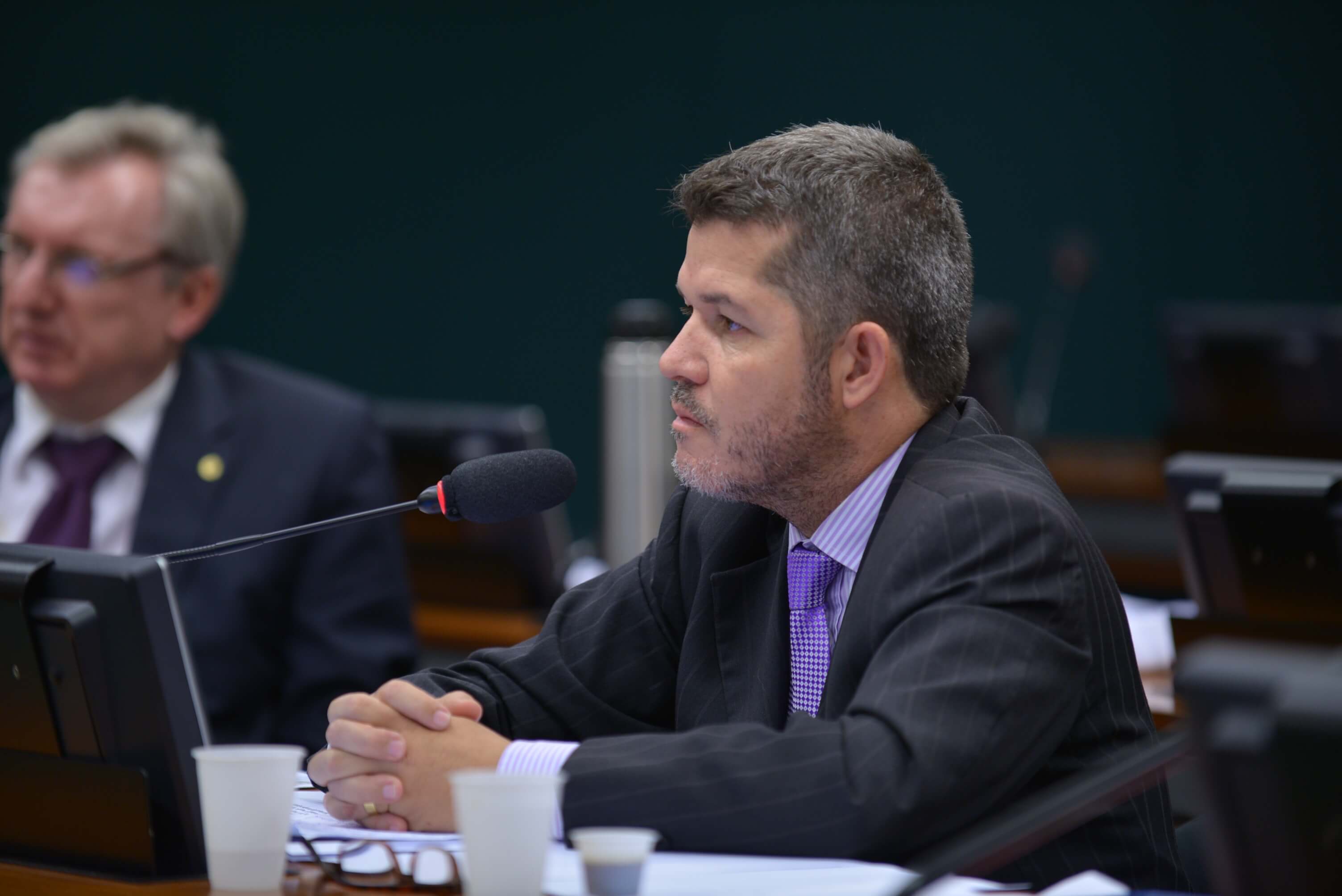 Delegado Waldir no plenario da camara